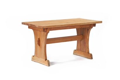 null Axel Einar HJORTH (1888-1959)
Sport table
Pine, metal
75 x 140 x 70 cm.
N. K....