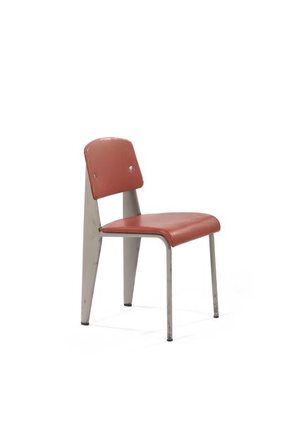 null Jean PROUVÉ (1901-1984)
Chair n°306 dite métropole
Sheet steel, imitation leather,...
