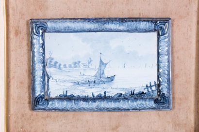  Emile Gallé (1846-1904) 
Plaque en céramique émaillée dans les tons de bleu à décor...