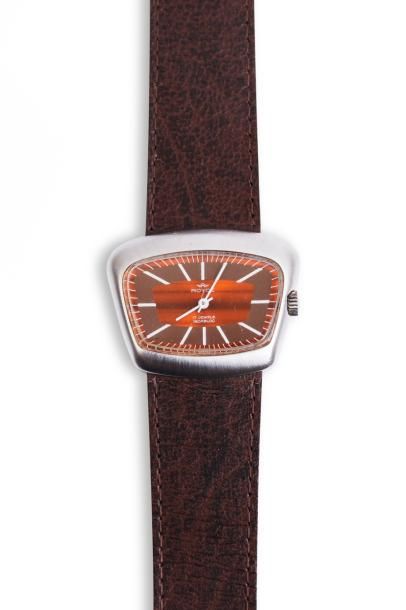 null ROYCE (Vers 1970). 

Montre dame trapezoïdale, boîte chromée, fond clippé acier....