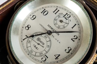 null HAMILTON (Vers 1940).
Chronomètre de marine N°?4070. Boîtier en laiton sur cadran?dans...
