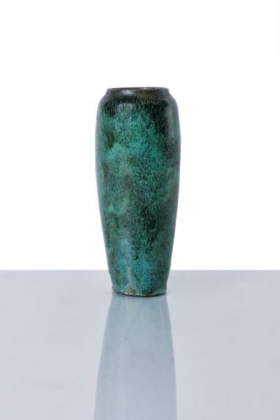 null Emile Decoeur (1876-1953) Vase de forme cylindrique en grès dans les tons de...