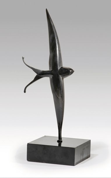null André Vincent Becquerel (1893-1981) Hirondelle Bronze à deux patines, noire...