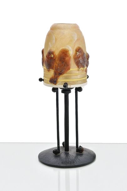 null Gabriel Argy-Rousseau (1885-1953) Lampe à coupelle en pâte de verre à décor...