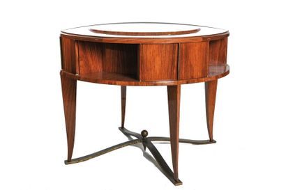 null Eugène Printz (1879-1948) Table bibliothèque en palissandre de forme ronde à...