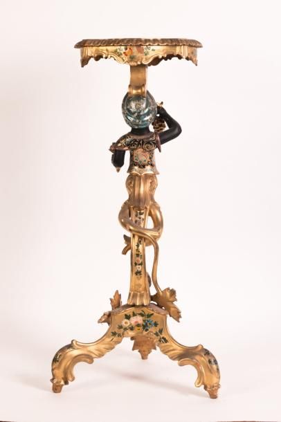 null Guéridon en bois peint et doré dans le goût vénitien du XVIIIe siècle à décor...