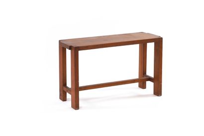null Pierre CHAPO (1927-1986)

Table

Elm

42 x 70 x 25.5 cm. Circa 1970