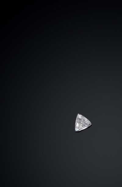 Diamant troïdia sur papier, pesant 0,47 carat...