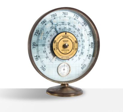 null BAROMETRE JAEGER (Vers 1960). Baromètre, thermomètre en laiton doré, DIA: 16...