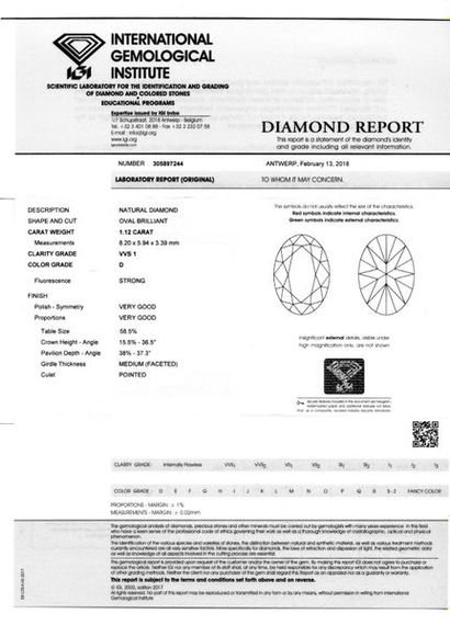 null Diamant ovale de 1,12 carats. Couleur : D (Blanc exc +) Dimensions : 8,20 x...