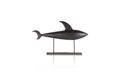  Georges Jouve (1910-1964) Requin. Circa 1955. Céramique émaillée noire sur un socle...