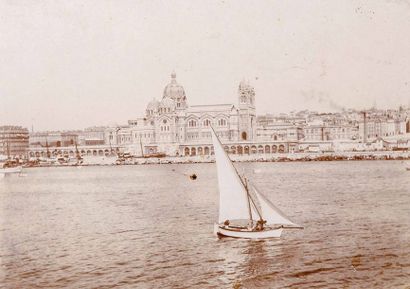 null MARSEILLE Important ensemble de photographies. Circa 1870-1950. Cartes de visites,...