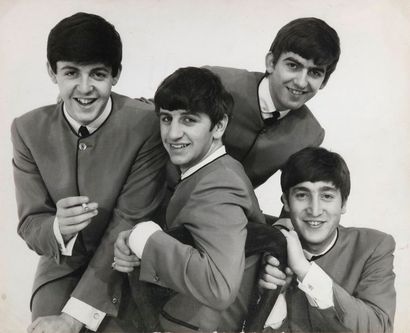 null ANONYME. Les Beatles, photo de l’un de leur album («I Want To Hold Your Hand»)....
