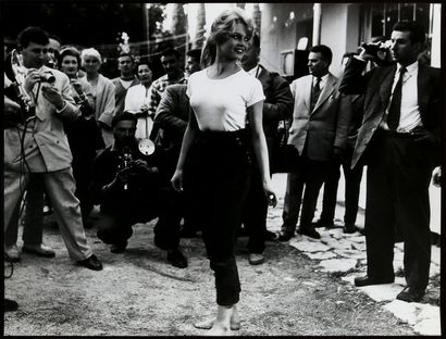 null MORIN Patrick (1928-2002). Brigitte Bardot, Rome. Tirage argentique signé, numéroté...