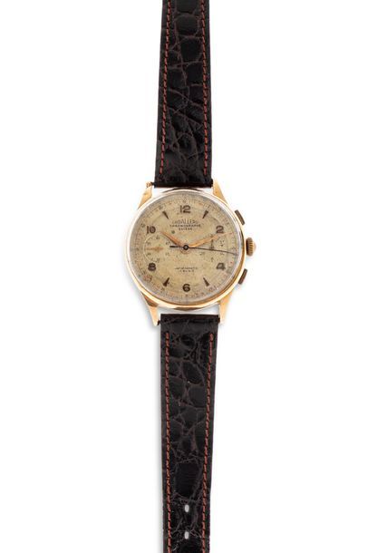 null CABALLERO 

Montre chronographe en or rose à mouvement mécanique, vers 1950....