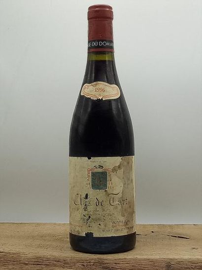 null 1 bouteilles Clos de Tart 1996 (étiq. lég. tachée, étiq. lég. abimée, étiq....