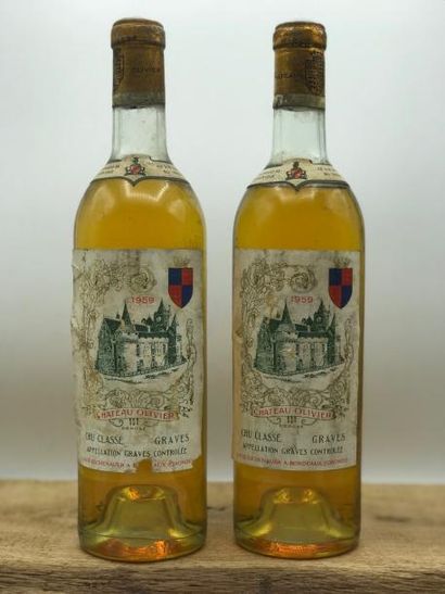 null 2 bouteilles Château Olivier (blanc) cru classé de Graves 1959 (niveau: 1 mi...