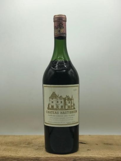 null 1 bouteille Château Haut-Brion 1er Cru Classé Pessac-Léognan 1961 (niveau :...