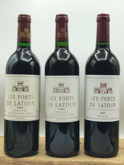 null 1 Bouteille Les Forts de Latour 2nd vin du Château Latour 1992 (étiq. très lég....
