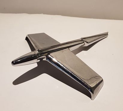 BONNET Mascotte de véhicule en forme d'avion, métal chromé ?