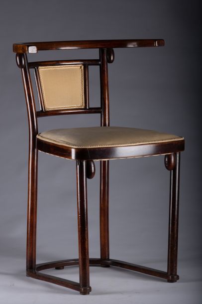 JOSEF HOFFMANN (1870-1956) Suite de 4 chaises.