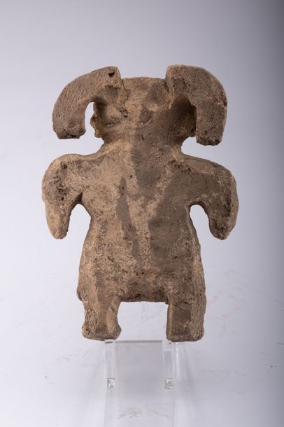 MEXIQUE Mexique, figurine ayant des caractéristiques Michuacan (yeux), céramique,...