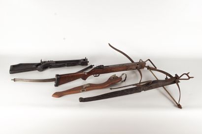 ARMES Set of 2 crossbows, one without string.