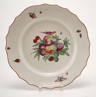 Manufacture de porcelaine de Tournai, XVIIIe Soft porcelain plate with polychrome...