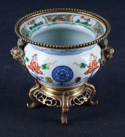 Chine,  XVIIIe - XIXe - (China - Chinese porcelain - 中国)