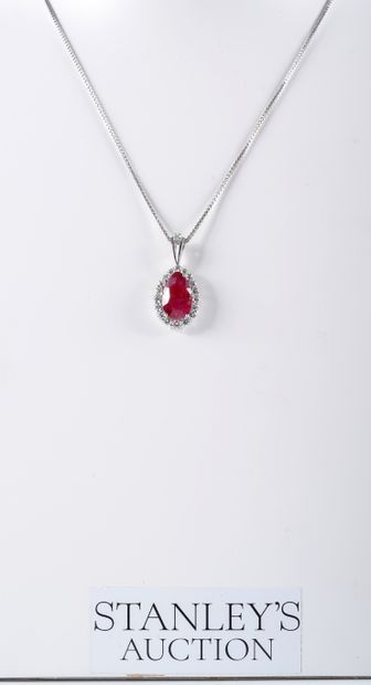 Collier Pendant in platinum, rubies and diamonds.