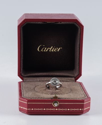 CARTIER - Bague en platine et diamants