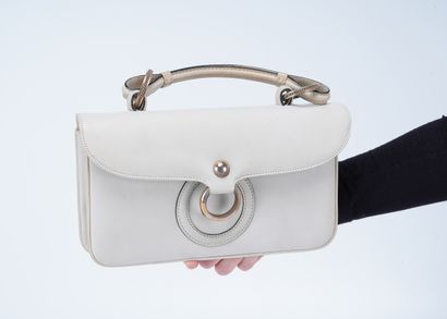 Loewe Loewe rectangular handbag in beige leather. 14 x 25.5 cm.