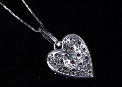 Pendentif et chaine Heart-shaped pendant, 18K white gold, diamonds and rubies, 13,...