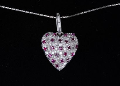 Pendentif et chaine Heart-shaped pendant, 18K white gold, diamonds and rubies, 13,...