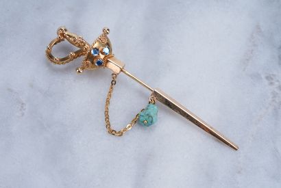 Bijou épée, or et diamant Gold and stone sword brooch, gross weight: 8.75g.
