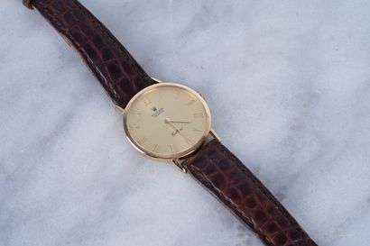 ROLEX Rolex Cellini gold case, leather strap, Rolex buckle. Fully functional. 
Note:...