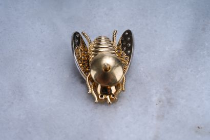 Broche, or et diamants 18K yellow gold bee brooch, diamond wings and eyes, gross...