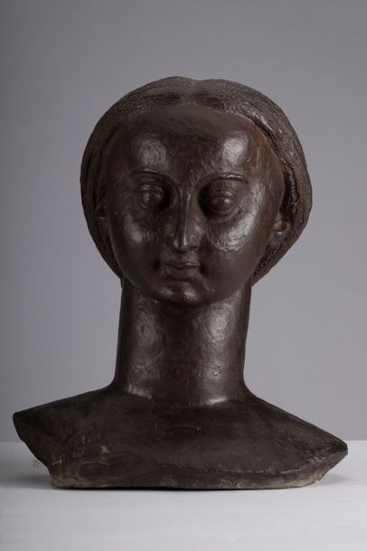 Oscar Jespers, [Belgique, 1887 - 1970] Buste de jeune femme, 1937.
Terre cuite vernissée...