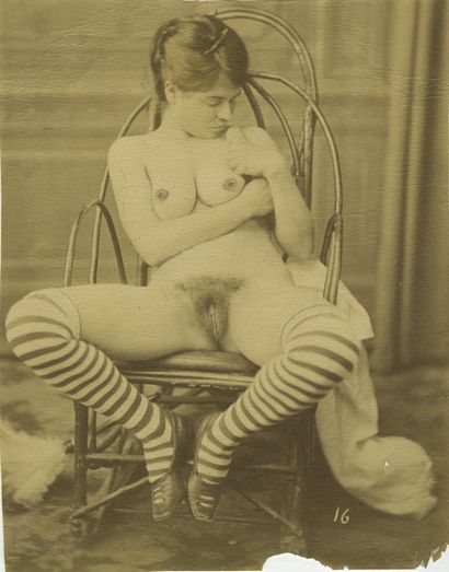 null LE PREMIER PORNOGRAPHE (actif entre 1860 et 1880) Exhibitions, vers 1870. 6...