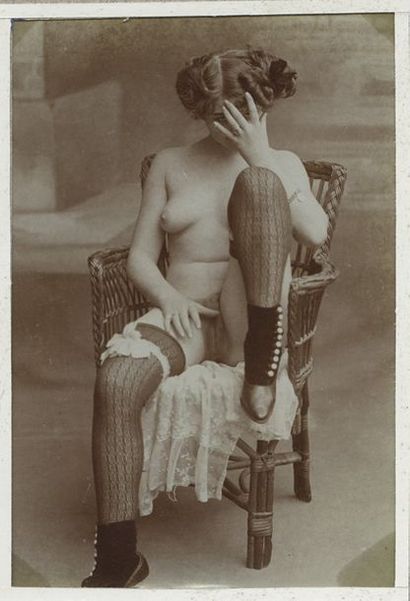 null Henri OLTRAMARE et divers. Études de nus, vers 1880. 4 épreuves sur papier citrate,...