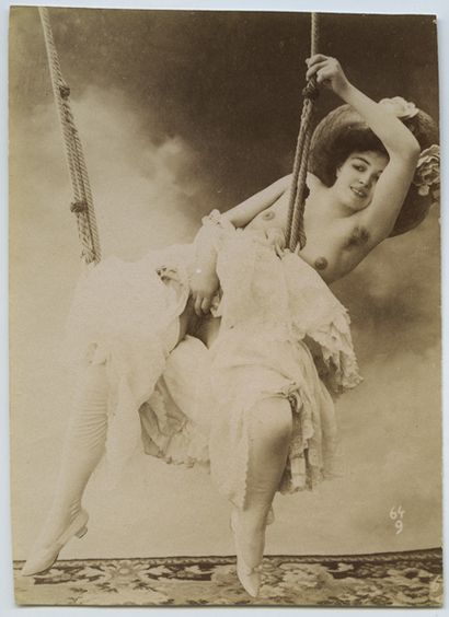 null [Photographe non identifié]. Pornographies, vers 1890. 11 épreuves argentiques...