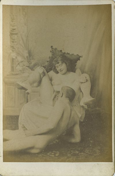 null [Photographe non identifié]. Pornographies, vers 1890. 14 épreuves argentiques...