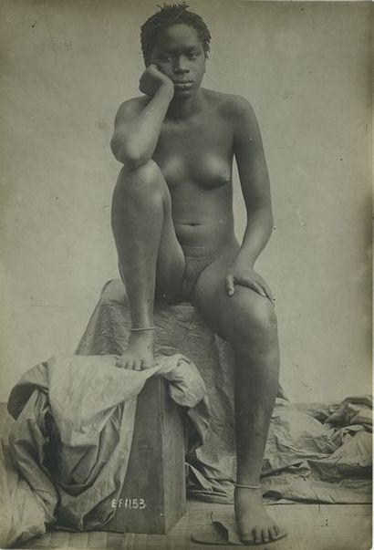 null François Edmond FORTIER (1862-1928). Nus féminins pris en studio ou en extérieur,...