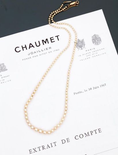null CHAUMET, Necklace of one hundred and twenty-nine fine pearls in slight fall,...