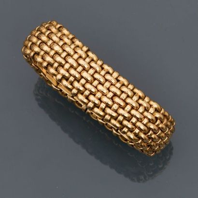 null MAUBOUSSIN - Paris, Bracelet featuring intertwined and crossed meshes in yellow...