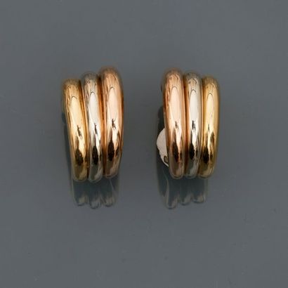null CARTRIDGE, Ear clips three golds, 750 MM, each forming a large Creole, length...