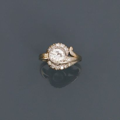null Bague en or gris, 750 MM, ornée d'un diamant taille brillant en sertissure pesant...