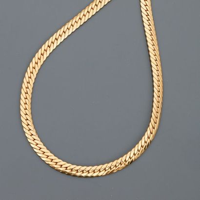 null Flat yellow gold necklace, 750 MM, snap hook clasp, length 42 cm, weight: 35.2gr....