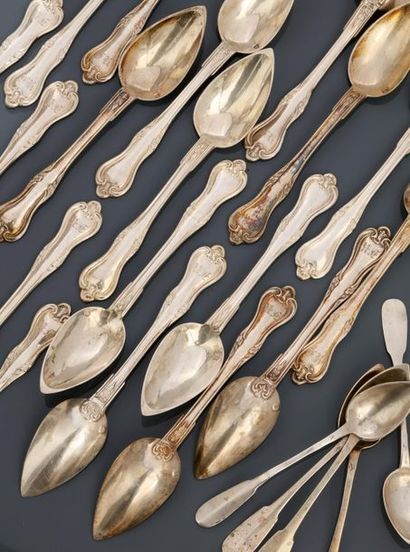 null Set of eighteen dessert spoons in, silver 925 MM, Minerve punch, five spoons...