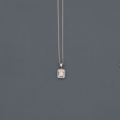 null Chain and rectangular pendant with cut sides in white gold, 750 MM, covered...